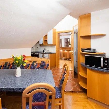 Petzen Panorama Apartment *