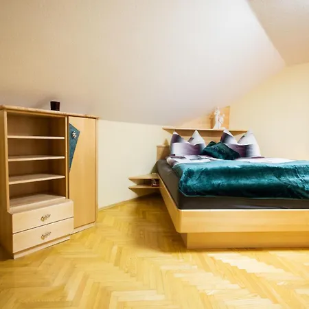 Petzen Panorama Apartment *
